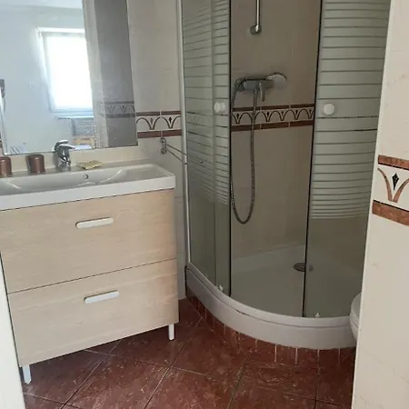 Studio Proche Mer Avec Piscine Cros De Cagnes *