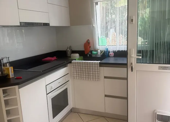 Proche Avec Piscine Cros De Lejlighed *